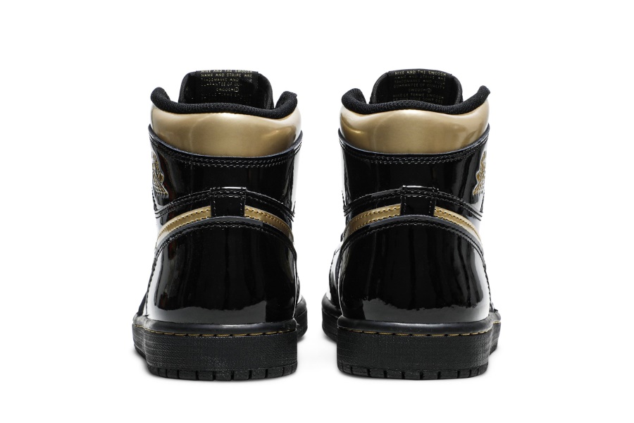 Air Jordan 1 ретро високо и черно метално злато