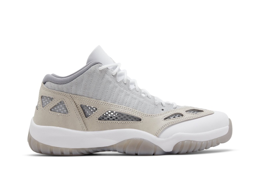 Air Jordan 11 ретро ниско, т.е. светло руново дърво кафяво