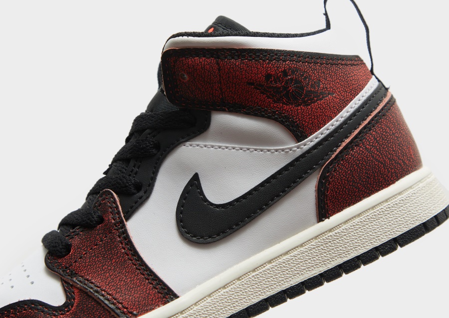 Jordan 1 средни деца бели